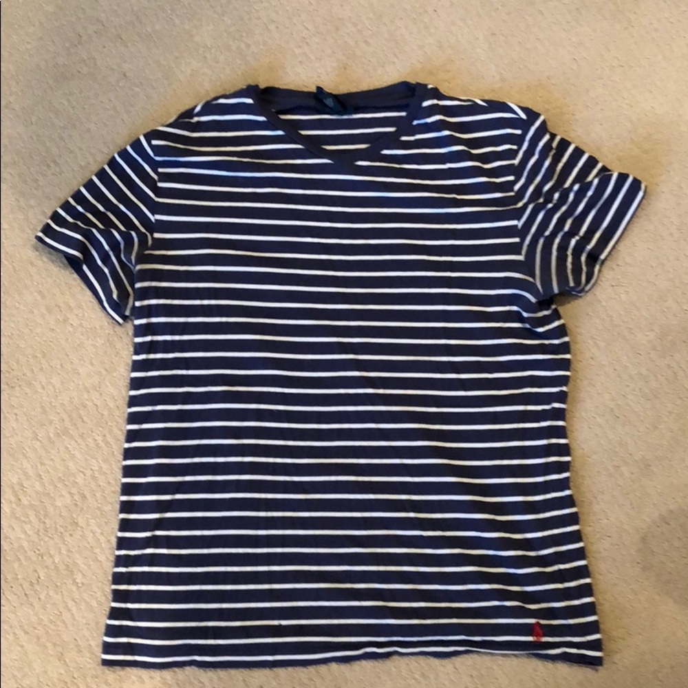 Polo v-neck
